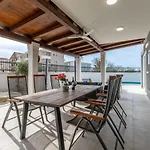 Urban With Private Pool * Podstrana