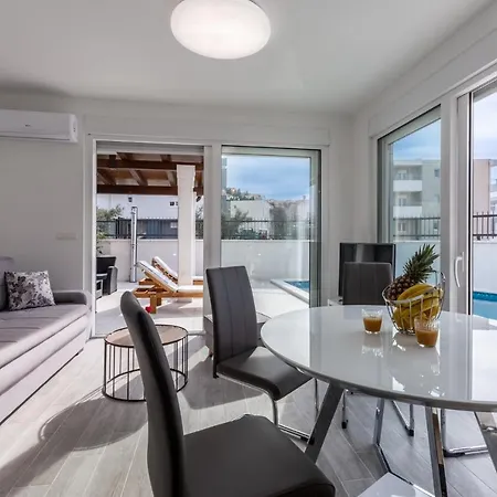 Lejlighed Urban With Private Pool *